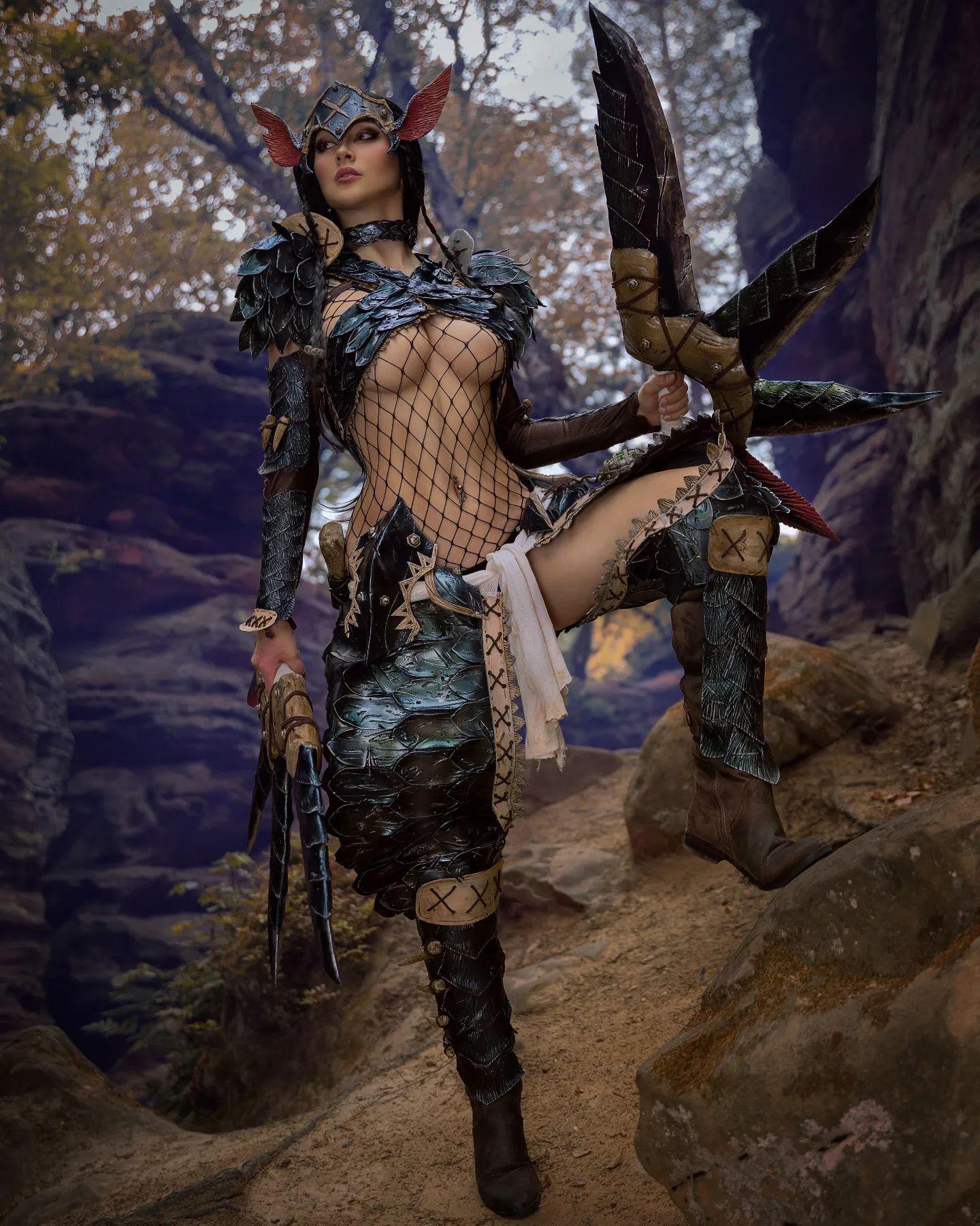 LienSueCosplay's cosplays and tattoos - CosplayCodex